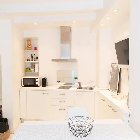 Golden Leaf - 7sundays * Milán